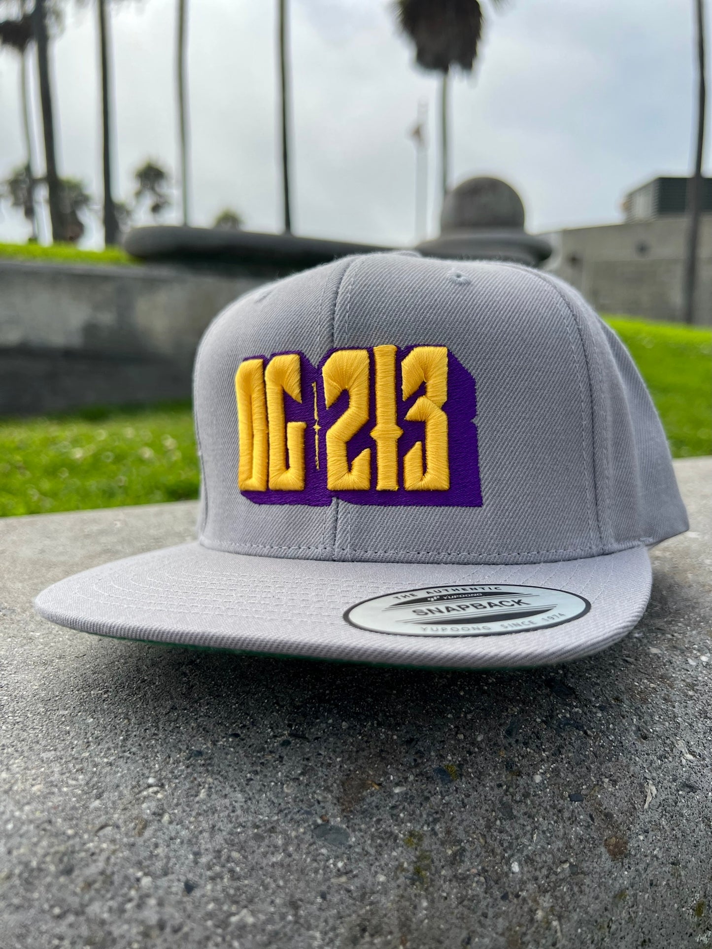 LAKER COLORED LOGO GREY HAT